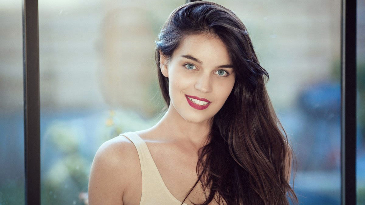 Lentilles de couleur : quelles lentilles de couleur choisir quand on a les yeux foncés ?